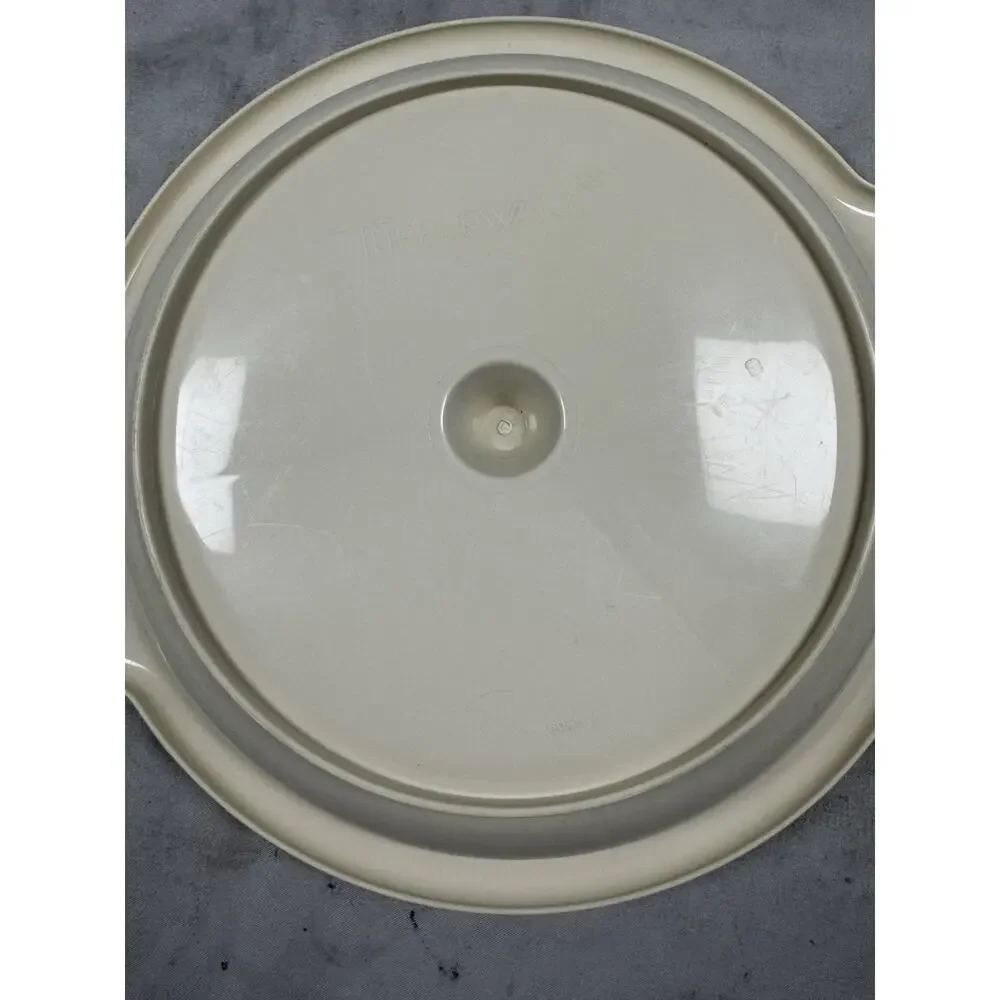 Vintage Tupperware Round Divided Serving Tray Relish Snack Platter w Lid
